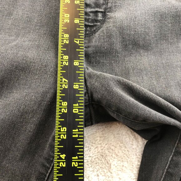 Levi's Womens Jeans Size 12 Classic Straight Black Denim Casual Ankle Pockets - Picture 6 of 15